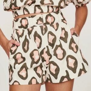 Mirth Tack Shorts Oyster Print M